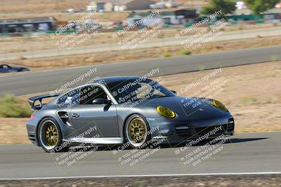 media/Oct-01-2022-Team Topak Racing (Sat) [[f860fb51be]]/2-Inter Low 2/session 1 turn 3/